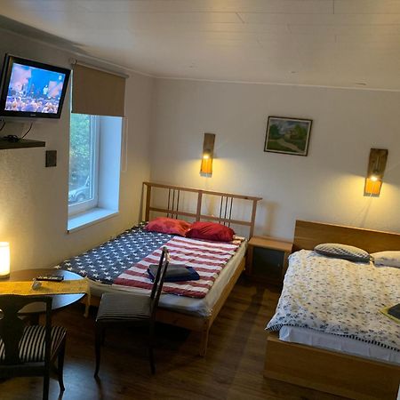 Piiri 12, Apartment - 2 Big Beds - Very Cute Apartment Tartu Esterno foto