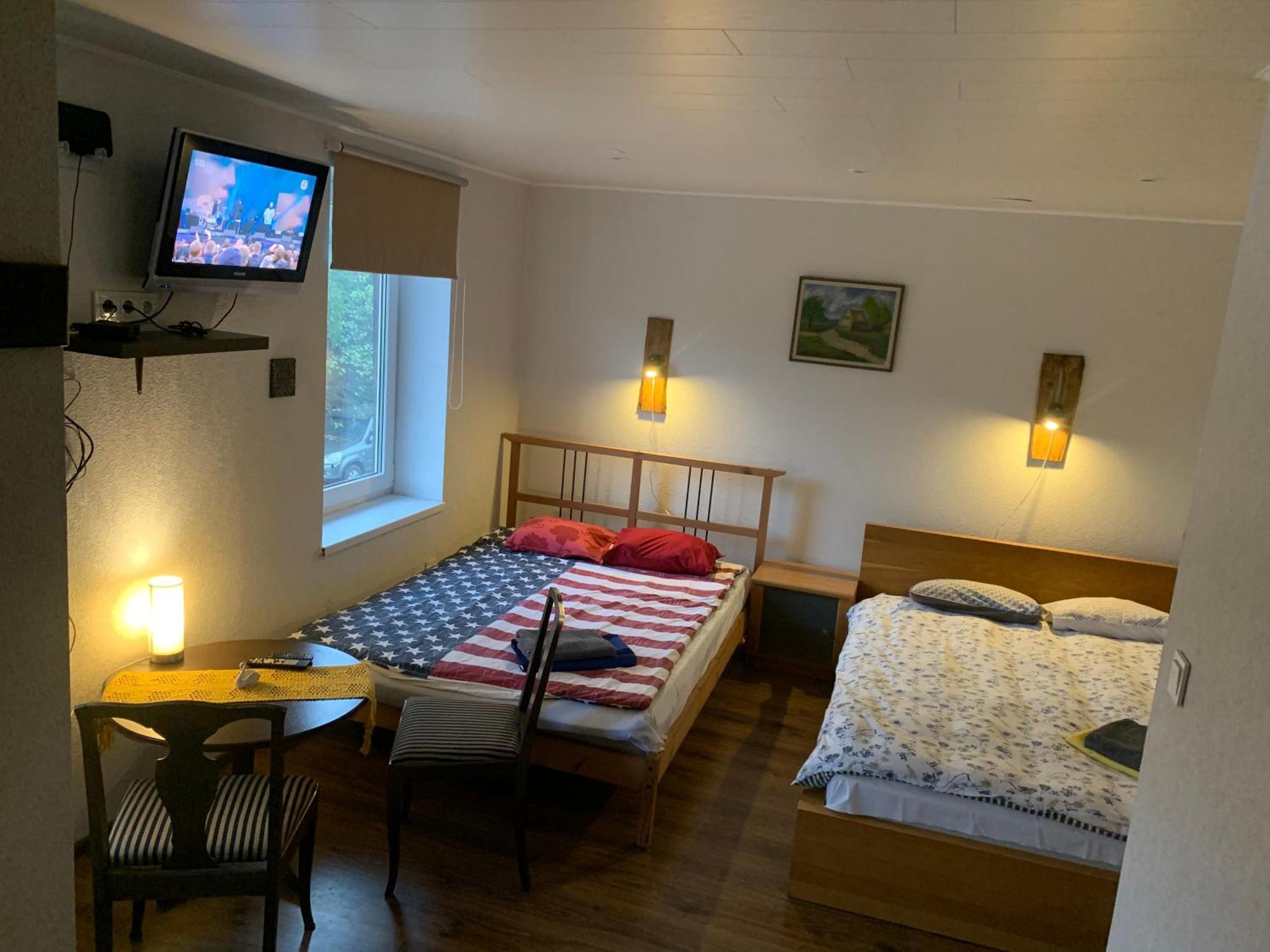 Piiri 12, Apartment - 2 Big Beds - Very Cute Apartment Tartu Esterno foto